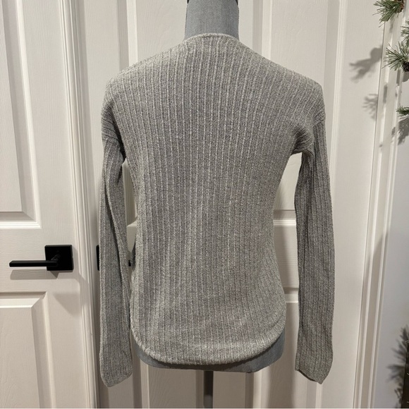 HOLLISTER Women’s Gray Wrap Sweater‎ SIZE XS Lightweight Long Sleeveve - Picture 3 of 5
